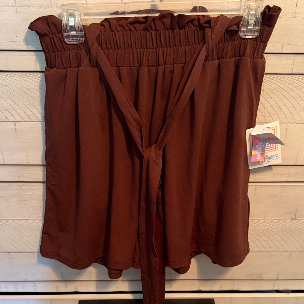 Women’s Brown shorts with belt